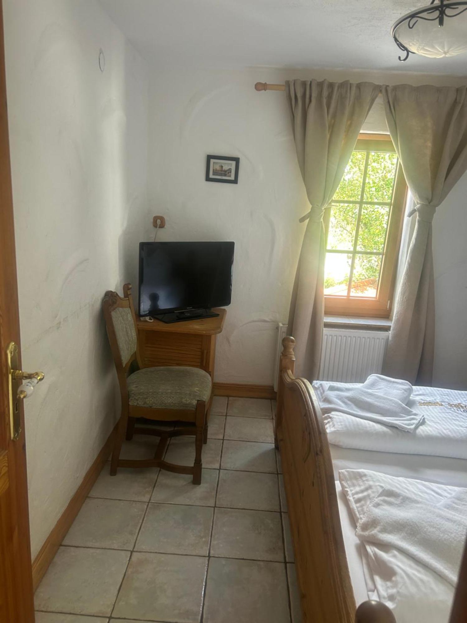 Gasthof Zur Post Siegen Bagian luar foto
